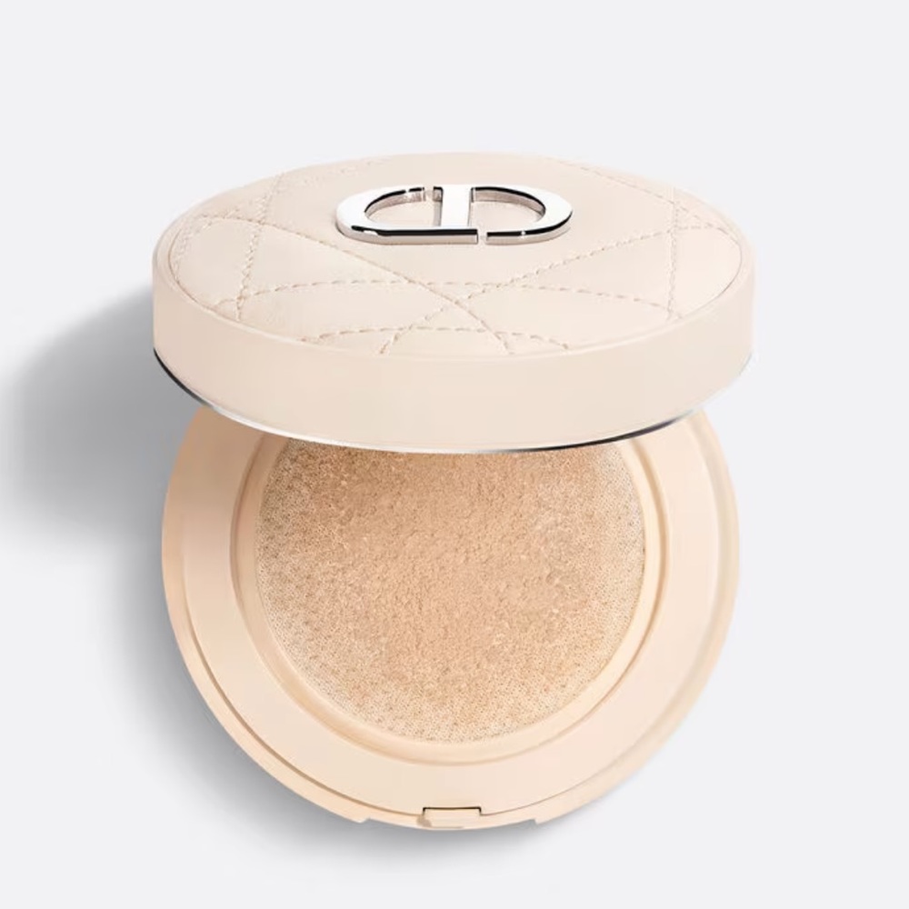 DIOR FOREVER CUSHION POWDER (shade: FAIR) - never used